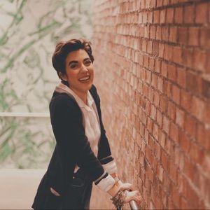 Meet your Posher, Chloe